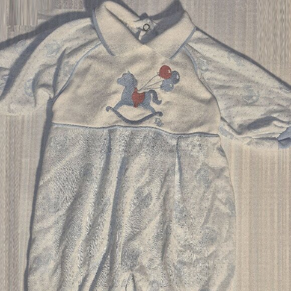 Vintage Baby Dior Footed Romper, Rocking horse and balloons, Med. 12-17 pounds - Picture 10 of 13